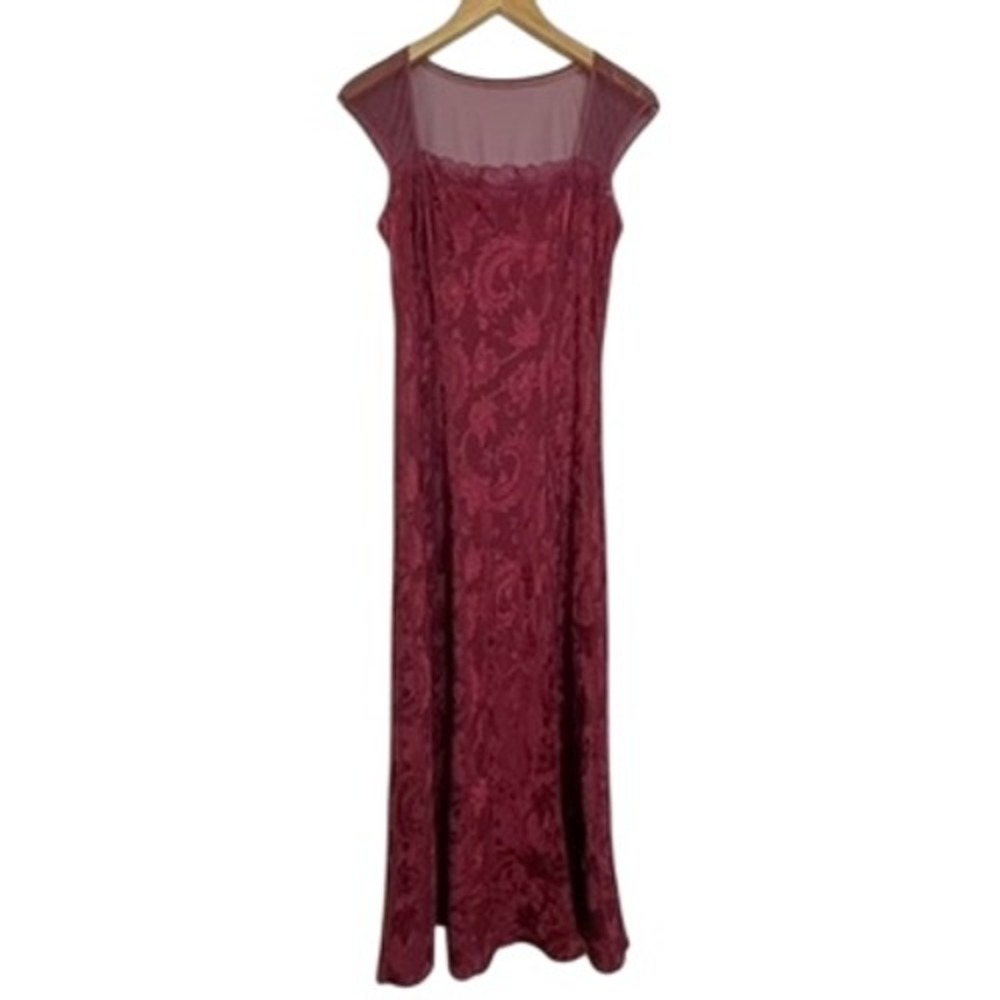 Victoria's Secret Gold Label VTG Maroon Lace Long Slip Nightgown Sz L Coquette